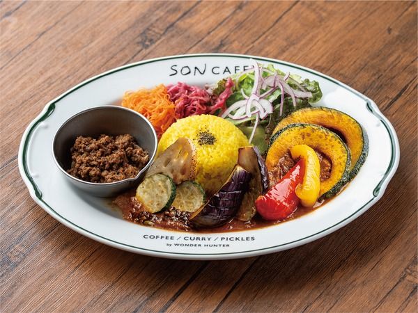 旬の泉州野菜や「いずみピクルス」をスパイスカレーで楽しむ「SON CAFE 大丸心斎橋店」がオープン！