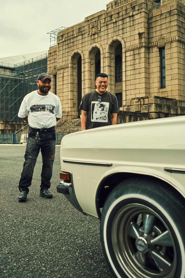 野性爆弾くっきー！が愛車『プレジデント』を長年愛する理由「車もギターもズタボロが好き」愛車7台＆旧車バイクへの深すぎるこだわり