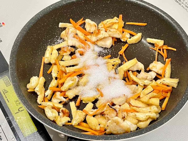 焼き香る炒め仕立てのとりめし