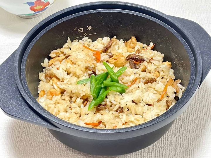 焼き香る炒め仕立てのとりめし
