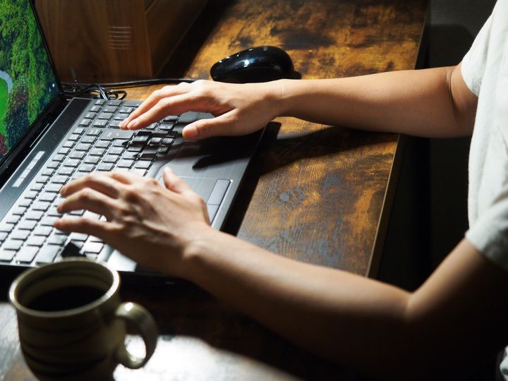 「この人と結婚するから。」30歳息子が紹介した婚約者は、息子自身も一度も会っていない女性