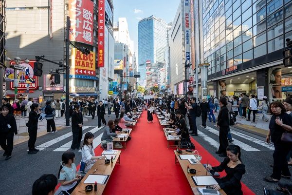 渋谷ファッションウィーク2026秋と日本習字教育財団がコラボ！書道パフォーマンスや体験会を実施