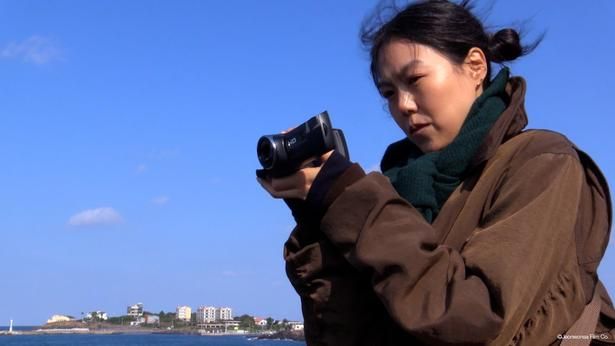 久々のキム・ミニ主演となる『Nowhere to Lay My Eyes』 [c]Jeonwonsa Film Co.