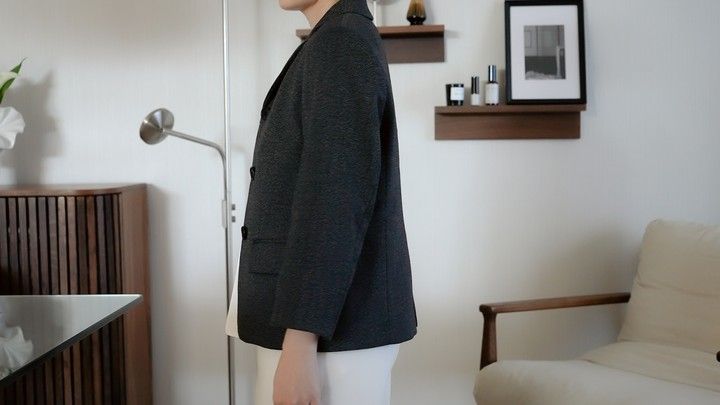 ツイーディーベビージャケットを実際に着るとこんな感じ