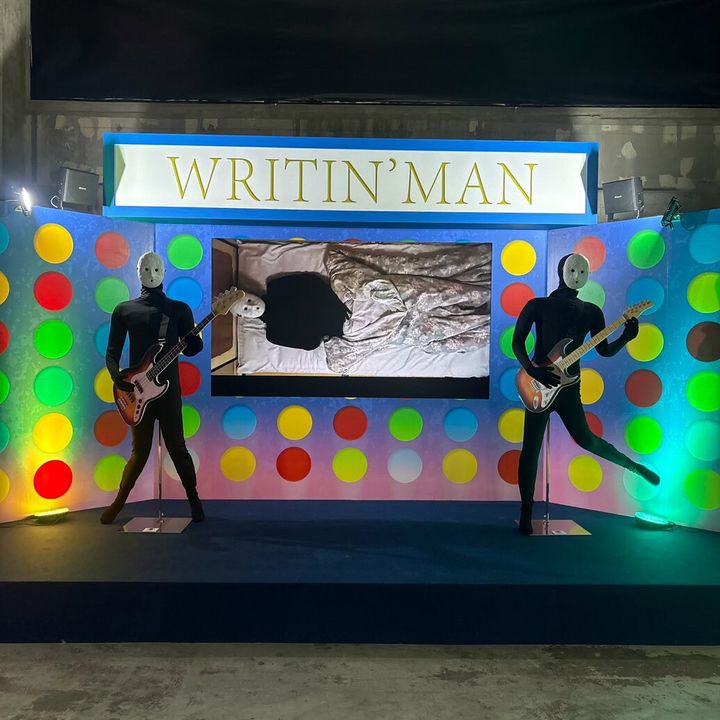 雨穴の変な世界展。 音楽ステージ