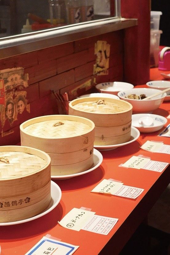 帰国後に囍鵲亭で行われた試食会。村上さんの評価は……