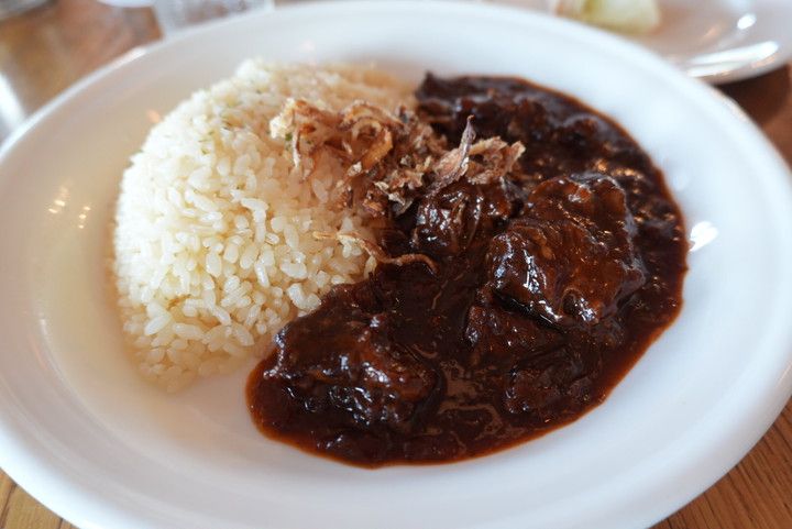 30年通う中でも、何度でも食べたくなるお気に入りのラマーレハヤシライス