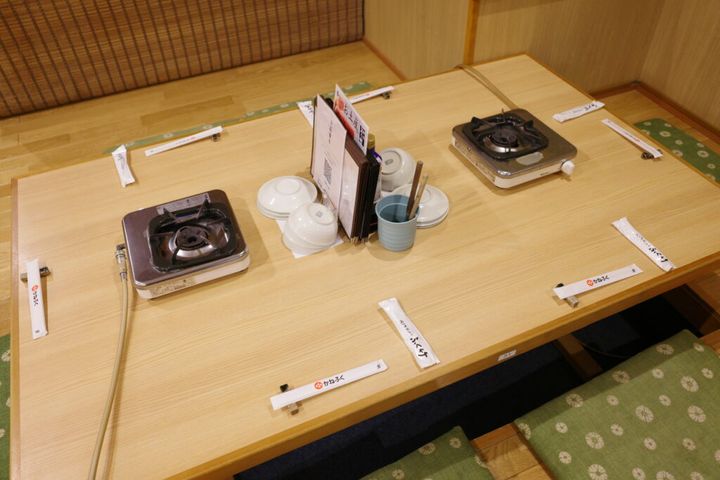 「築地ふく竹 本店」の店内（東京都中央区築地）