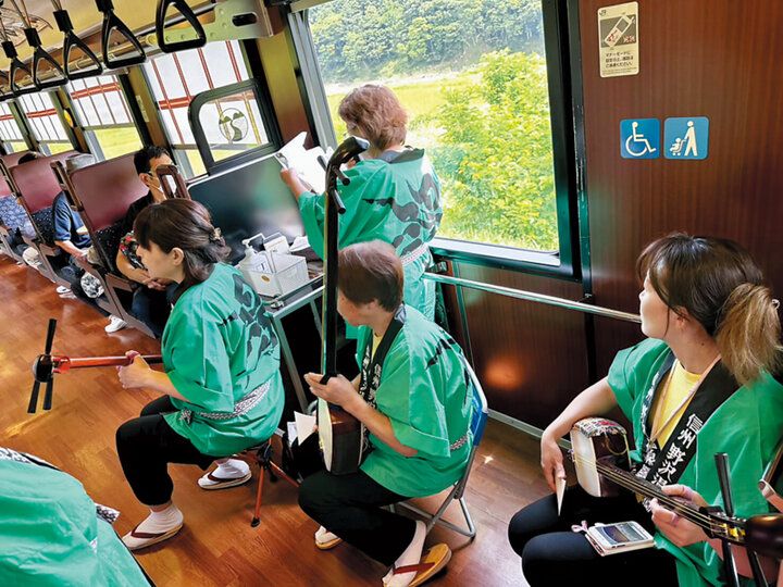 わざわざ乗りに行きたい、ニッポンの乗って楽しい観光列車
