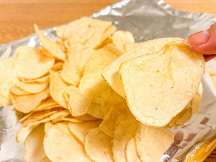 オーケー：ポテトチップス バター味 95g