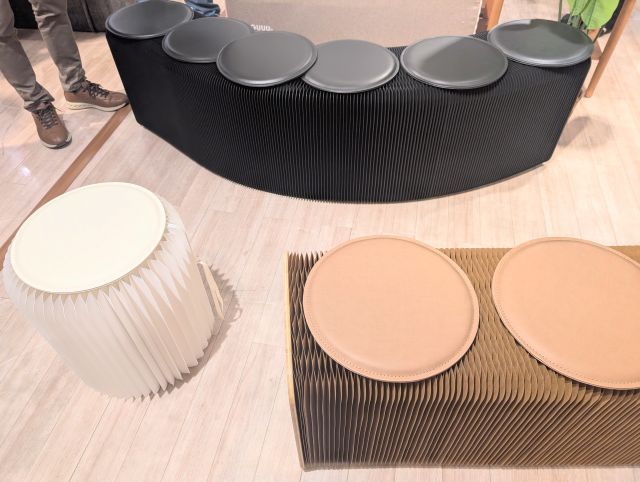 「Kraft Paper（クラフト紙家具）シリーズ」スツール