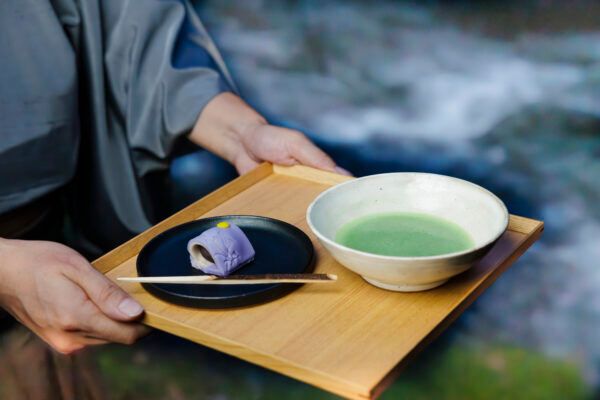 熊本県の菊池渓谷で自然の中のお茶会や薬膳朝食を体験！離れ宿で心身を整えるウエルネスツアーの予約受付開始
