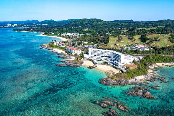 沖縄・恩納村の「ホテルみゆきビーチ」で年末年始企画！カウントダウンライブ・ビンゴ大会・餅つき・特別ディナーなど