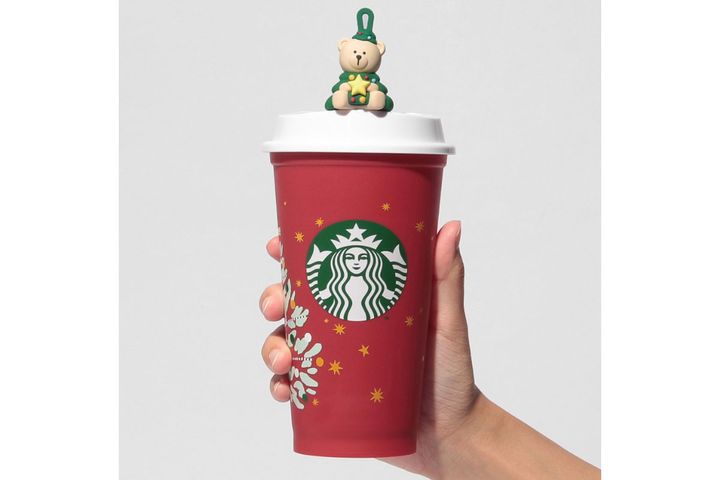 [10月30日20時オンラインストア先行発売]ホリデー2026リユーザブルカップツリー473ml + ホリデー2026リユーザブルカップ専用ドリンクホールキャップベアリスタツリー／￥1,150（税込み）