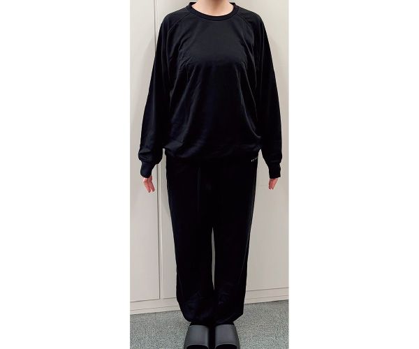 エレコムのリカバリーウェアを着用
