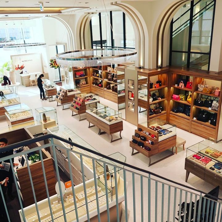KOMEHYOのおしゃれな店内