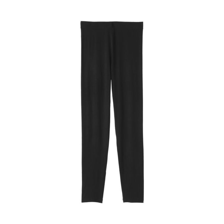 着るスキンケア レギンス ¥2,490（ライトグレー、黒の２色展開）