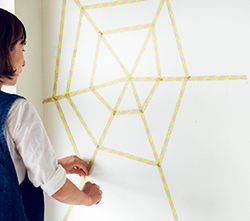 【簡単ハロウィン工作】マステのカラフルなクモの巣＆風船で作るクモで、お部屋をかわいく飾ろう♪の画像2