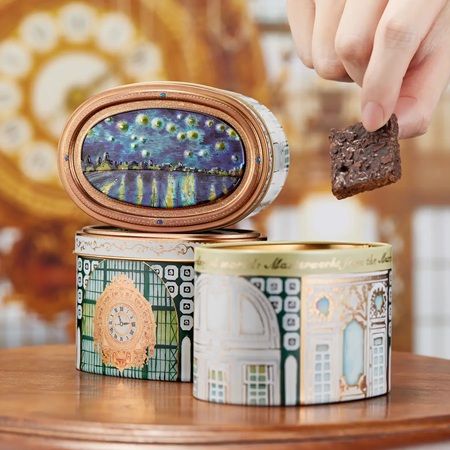 東京都美術館開館で開催される展覧会で、ゴッホの名画などをガラス絵で描いたお菓子缶「星月夜缶」発売！