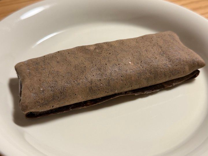 セブン‐イレブン「ゴディバ監修 ショコラクレープ（生チョコ入り）」のパッケージ