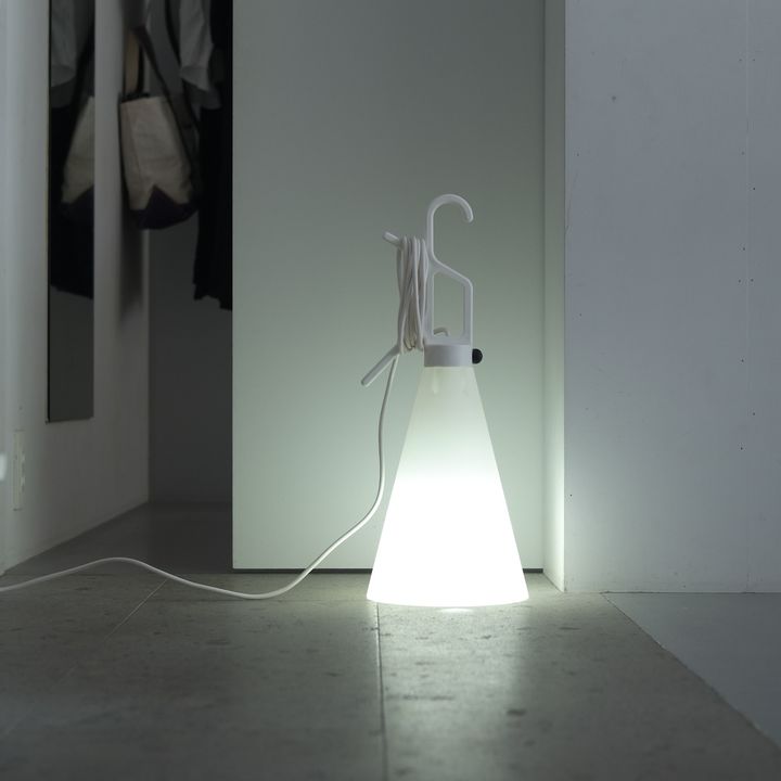 〈FLOS〉のMAYDAY