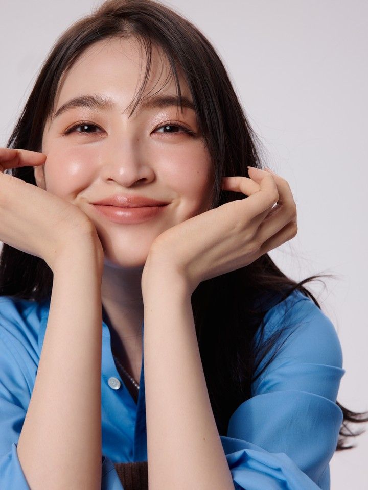 キラッとしたうるみ感ある瞳で 月曜の自分をエンパワメント