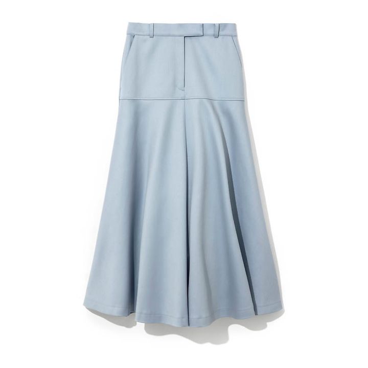スカート5万6100円（エブール）