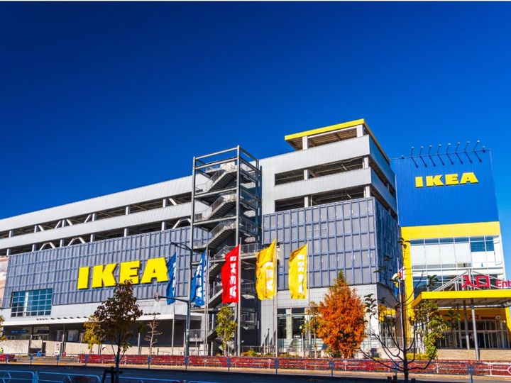 IKEAのキャスター付きワゴン「HORNAVAN ホールナヴァン」が、手頃な価格と組み立てのしやすさで購入者から支持を集めています。バスルームに限らず自室やネイル用品の収納にも活躍する本商品を紹介します。