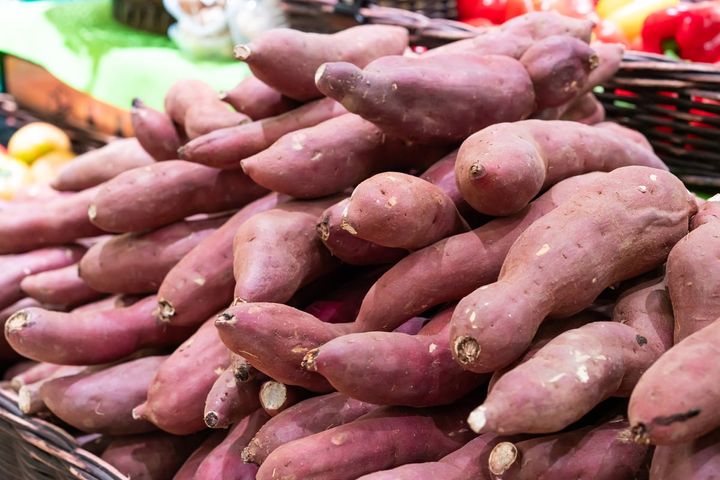 スーパーでおいしいサツマイモを見分ける方法とは？（画像はイメージ）