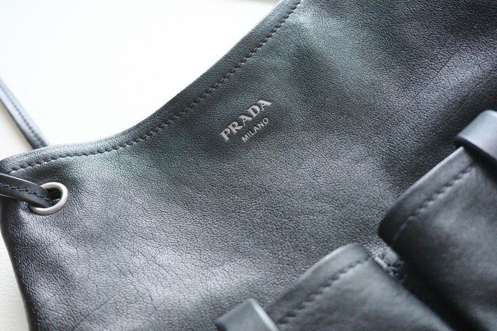 PRADA プラダ ルート ラージ ブラック ロゴ