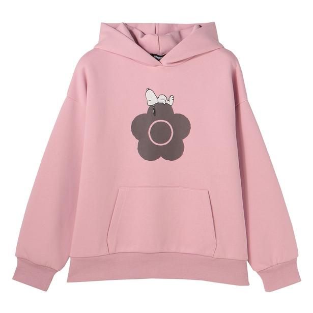 「パーカ」(各1万4300円)