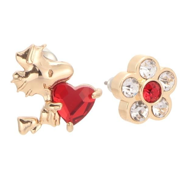 「ハートビジュー ピアス」(各4620円)