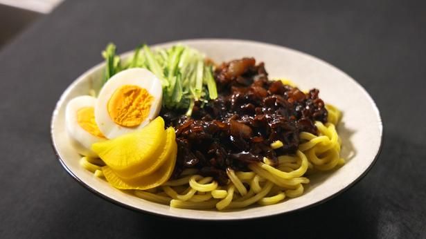 【写真を見る】映画を観たら絶対食べたくなる!?たくまんまkitchenが挑んだ再現レシピ