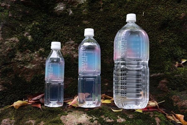 鹿児島・垂水から生まれたまろやかな超軟水「温泉水aichralis」が、ウェルネスな毎日を提案するMASH GO GREEN STOREで取扱開始