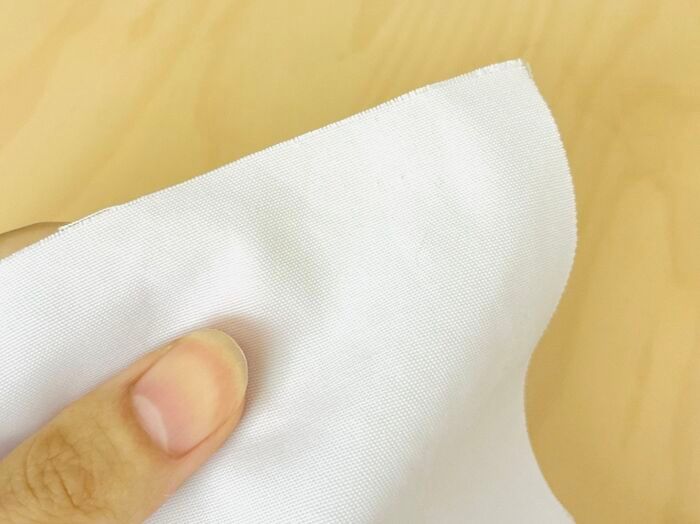【キャンドゥ】白い服にケチャップが…！外出先の食べこぼしに備えたい110円の『シミトリ』