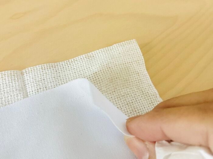 【キャンドゥ】白い服にケチャップが…！外出先の食べこぼしに備えたい110円の『シミトリ』