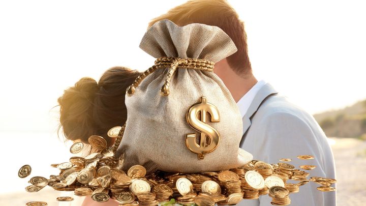 お金で結婚は買えるのか？