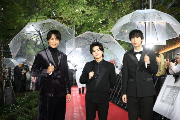 鈴木伸之、柏木悠（超特急）、楊礼平（ヤン・リーピン）監督
