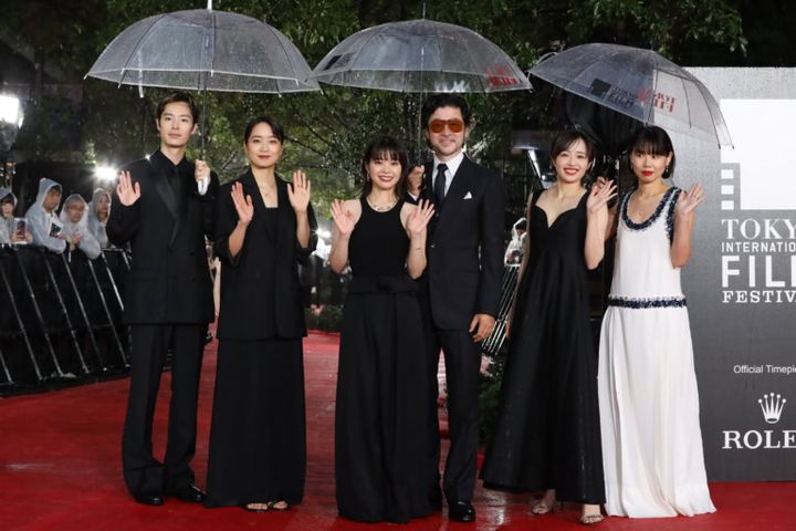 岸井ゆきの、浅野忠信、深川麻衣、森田望智、塩野瑛久、岨手由貴子監督