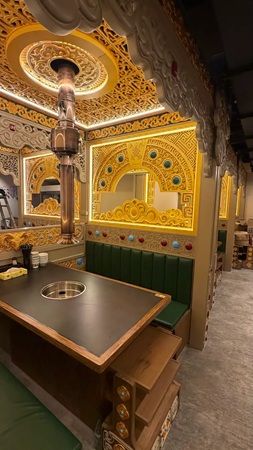 モンゴルの人気店「鉄帽焼肉」が日本初進出！東京・池袋から、特製プレートで焼く羊肉料理を中心にモンゴルの食文化を発信