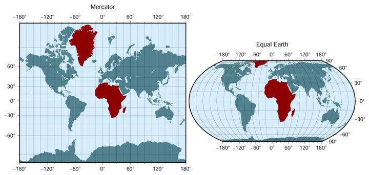 メルカトル図法とイコールアースの世界地図を並べて比べた図で、メルカトル図法の方は南緯79度から北緯84度までを描いています。メルカトル図法をやめれば、フランスのような北の国々は今より小さく見えるようになります。