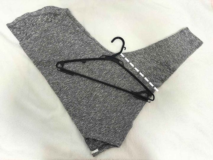 画像2: 型崩れしないハンガーの掛け方