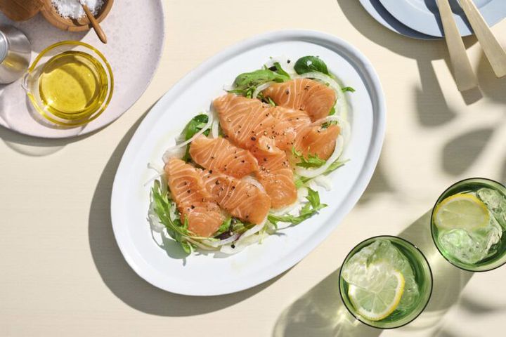 手軽で華やか サーモンのカルパッチョ
