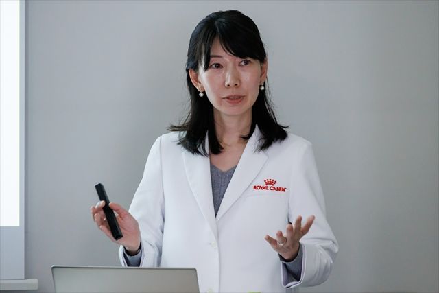ロイヤルカナン ジャポンのヘルスアフェアーズ マネージャー・学術担当で獣医師でもある平 瑛美氏