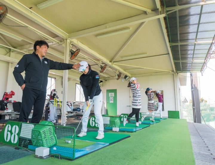 女子ツアープロの合宿に潜入！「チーム辻村」がシーズン前にやっておく練習法