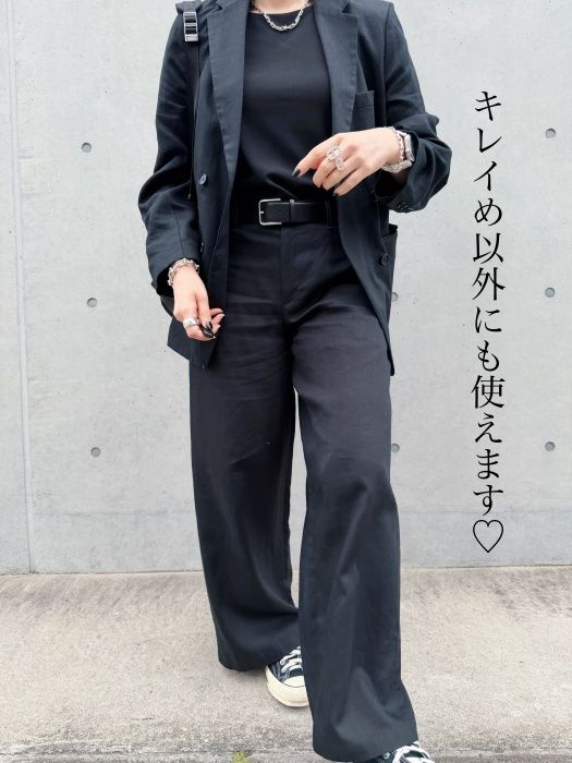 UNIQLO「クレープジャージーボートネックブラトップ」