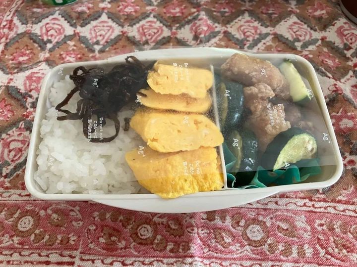 ダイソー：抗菌お弁当シート 透明30枚 大