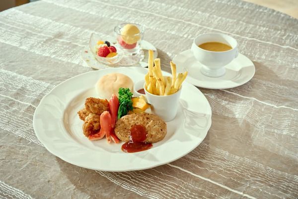 ベストブライダルが運営する浦安と仙台の結婚式場に、アリスのアフタヌーンティー登場！キッズパティシエ体験も