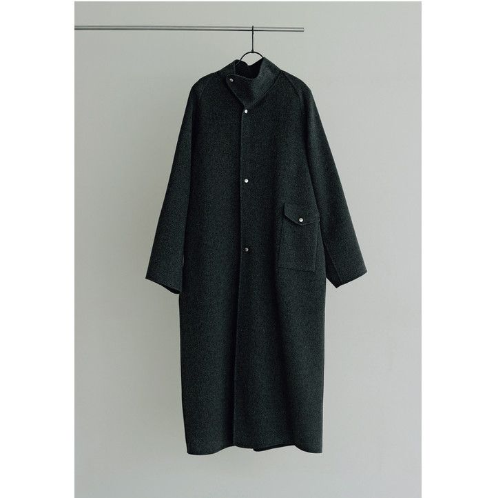 コート￥102300／ボウルズ（ハイク）