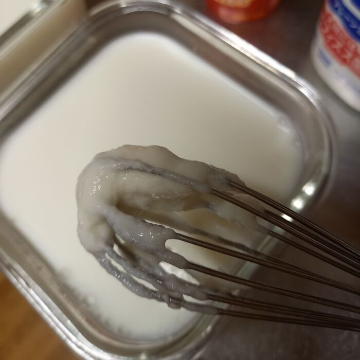 ヨーグルトを入れる